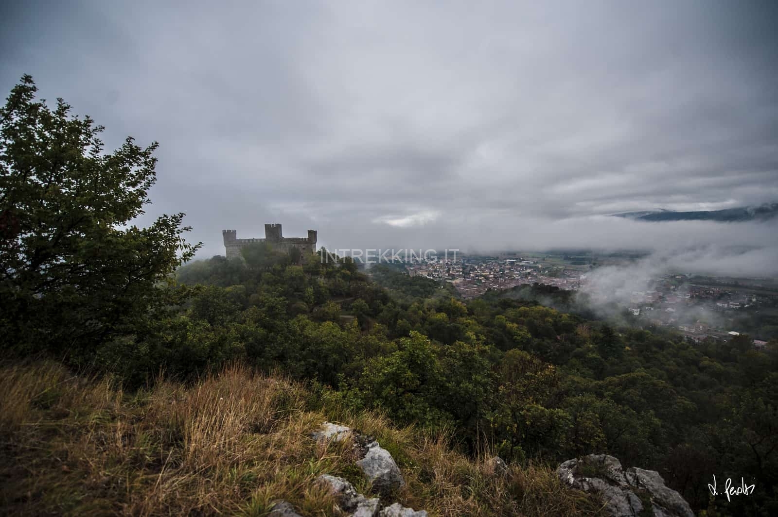 Montalto Dora e il suo Castello visto dal monte del Maggio